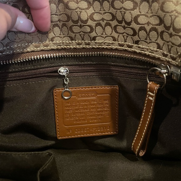 SoHo Y2K Coach Hamptons tote - Picture 8 of 8